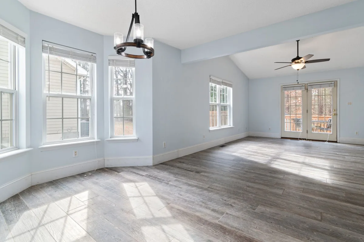 Clean, safe room after biohazard cleanup in East Highland Park, VA